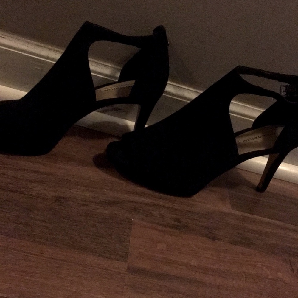 Peep toe heels